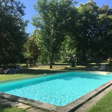 Chateaubelleauboisdormant 别墅 *